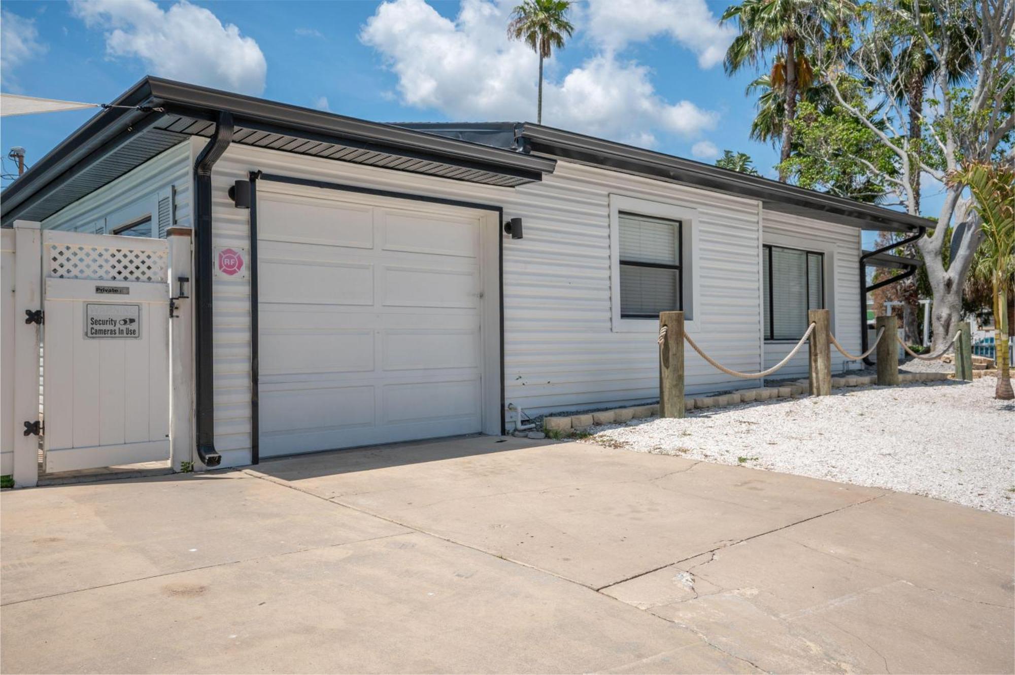 C7-Dolphin Villa St. Pete Beach Eksteriør bilde