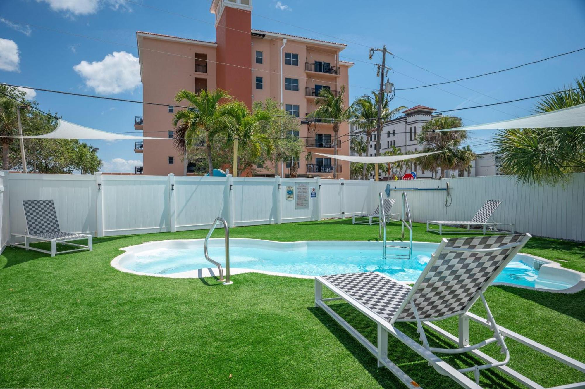 C7-Dolphin Villa St. Pete Beach Eksteriør bilde