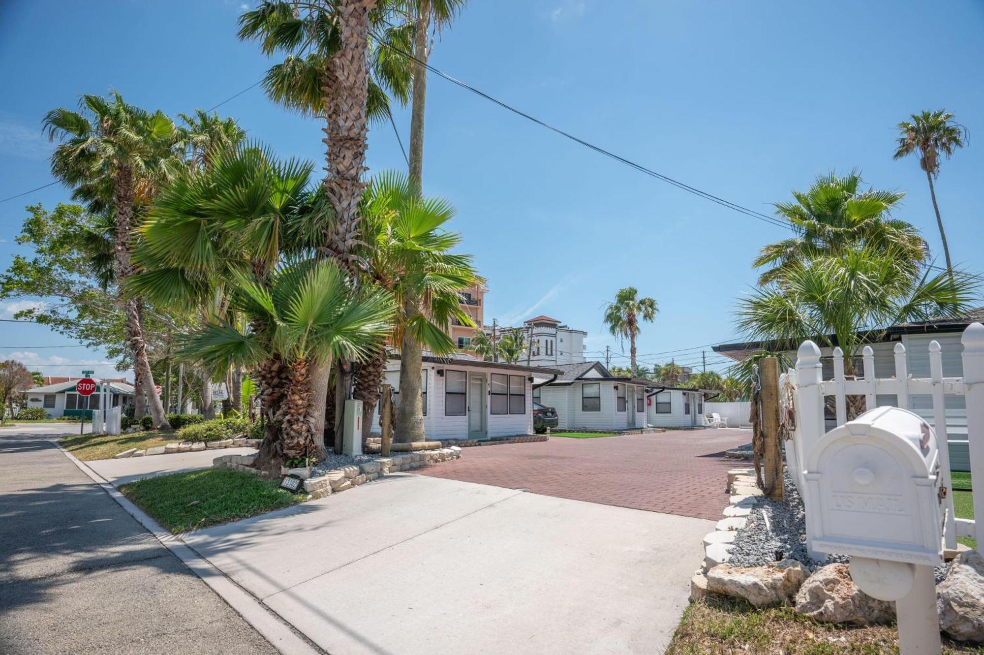 C7-Dolphin Villa St. Pete Beach Eksteriør bilde